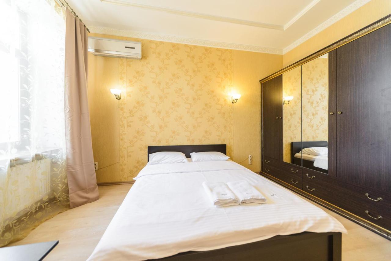911 Apartments Antonovichа Kiev Ngoại thất bức ảnh