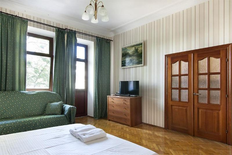 911 Apartments Antonovichа Kiev Ngoại thất bức ảnh