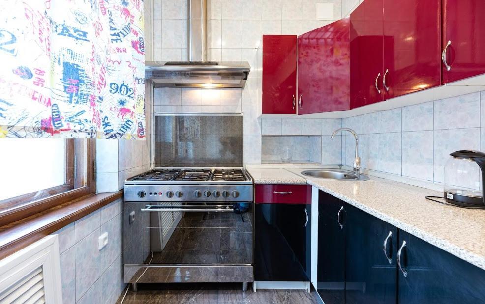 911 Apartments Antonovichа Kiev Ngoại thất bức ảnh