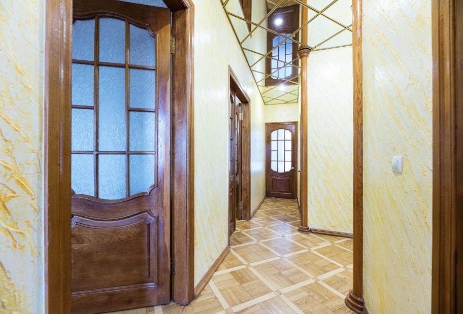 911 Apartments Antonovichа Kiev Ngoại thất bức ảnh