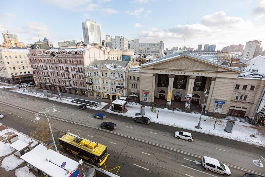 911 Apartments Antonovichа Kiev Ngoại thất bức ảnh
