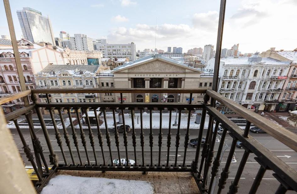 911 Apartments Antonovichа Kiev Ngoại thất bức ảnh