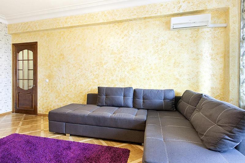 911 Apartments Antonovichа Kiev Ngoại thất bức ảnh
